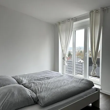 Grosszuegige In Apartment