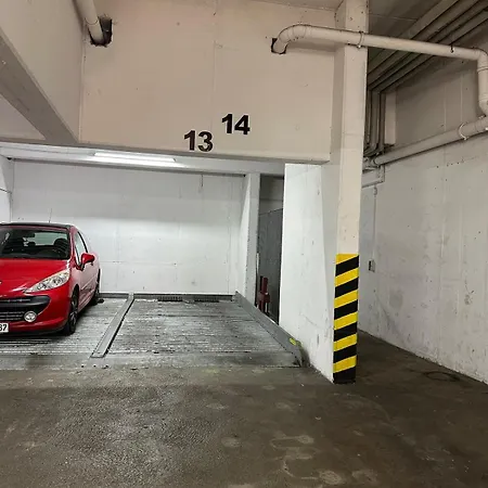 アパート Grosszuegige In *